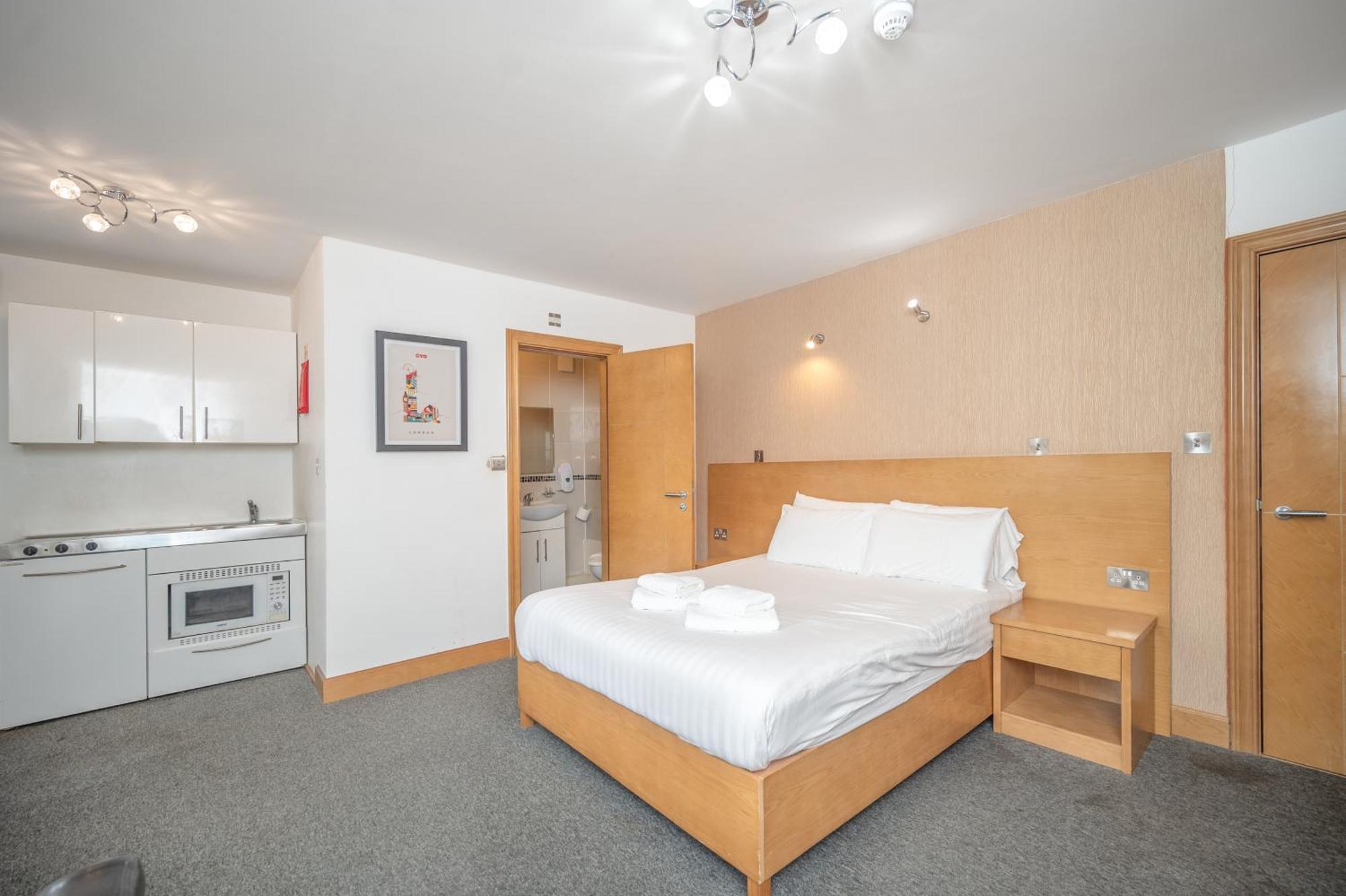 Flexistay Aparthotel Sutton Sutton  Kültér fotó